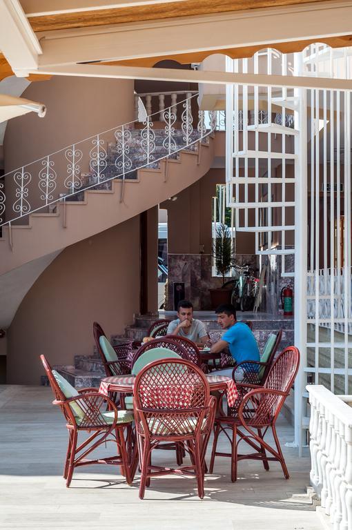 Lanova Hotel เกเมร์ ภายนอก รูปภาพ