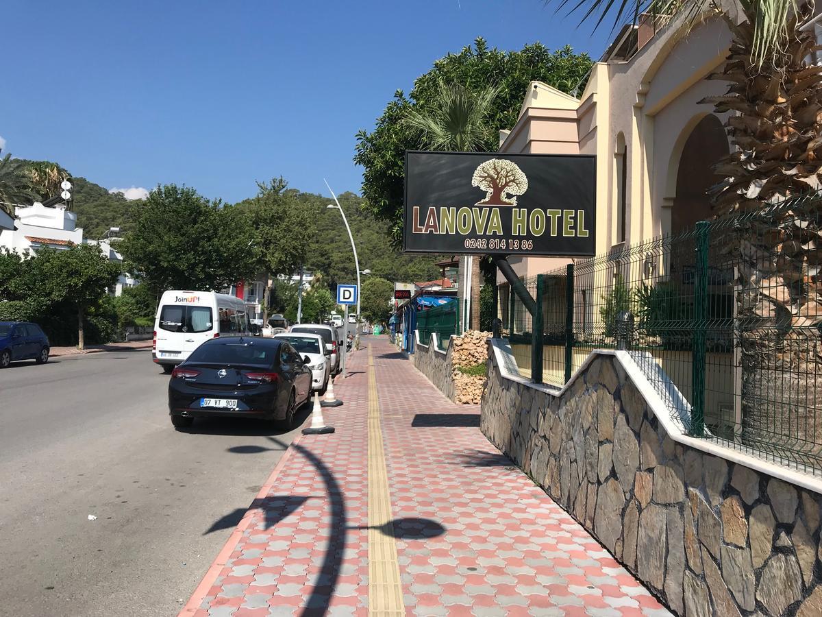 Lanova Hotel เกเมร์ ภายนอก รูปภาพ