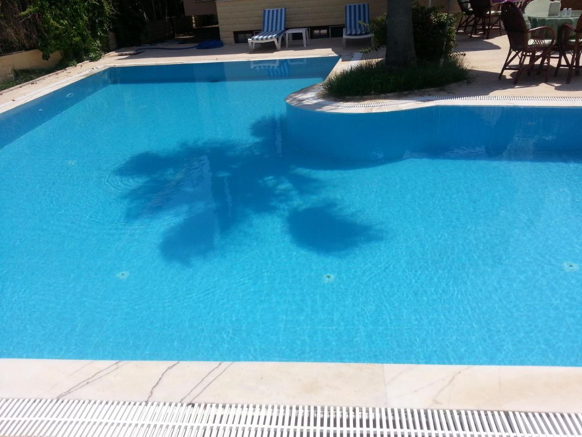 Lanova Hotel เกเมร์ ภายนอก รูปภาพ